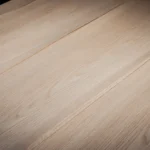 Stunning natural cathedral grain and light-brown texture of Hospitality Grade American White Oak Crown Cut Veneer by theShaper.