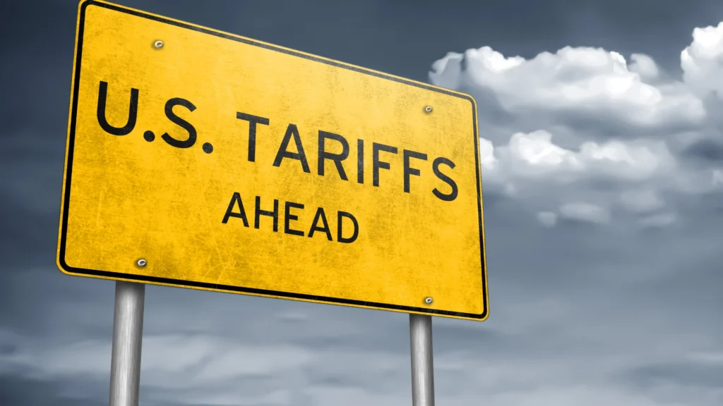 Infographic breakdown of 2026-2027 US tariffs on Vietnam wood exports showing HTS 4412 Hardwood Plywood at 132.63% AD CVD and HTS 9403 Kitchen Cabinets Section 232 duties increasing from 25% to 50% in 2027.