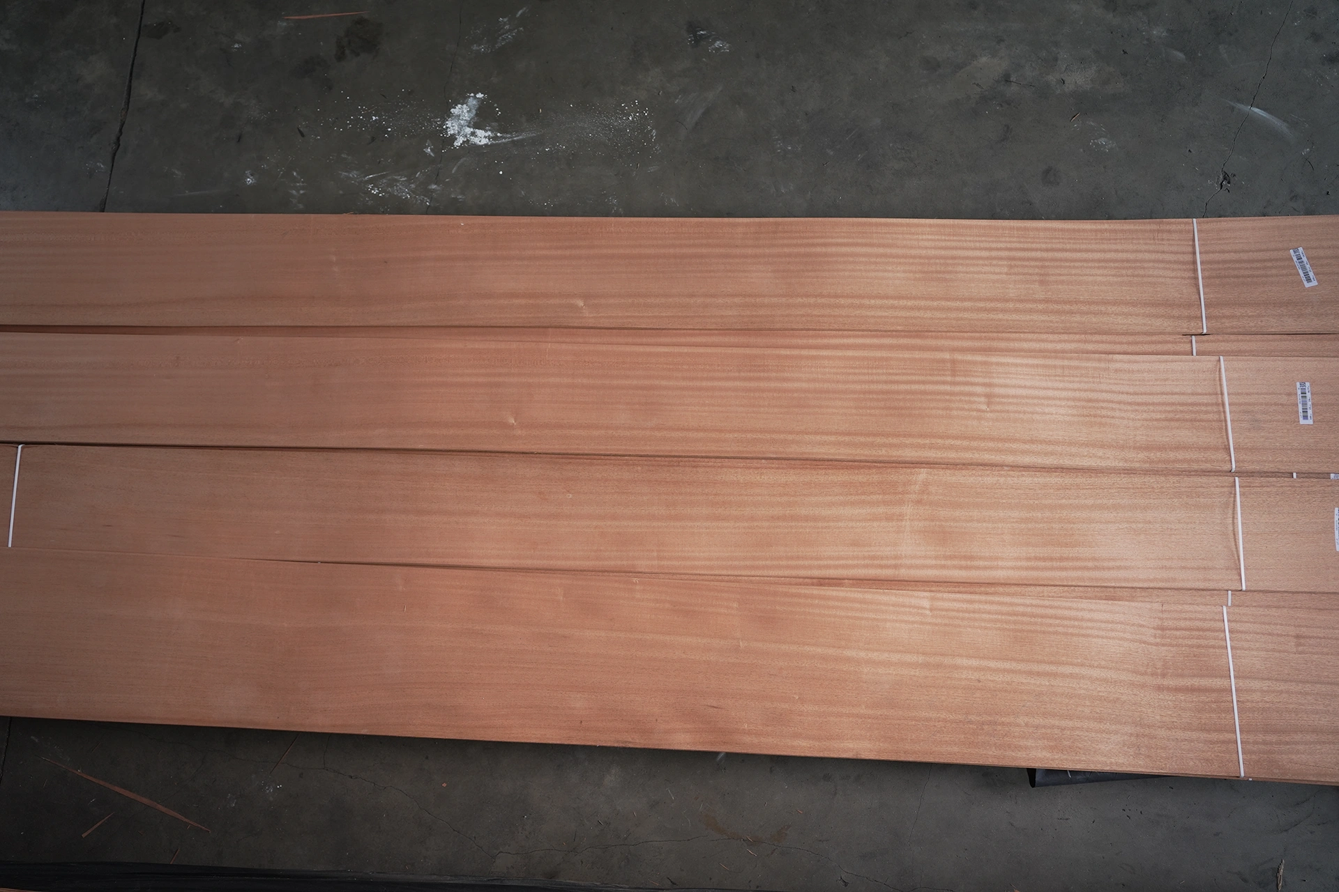 Full 2.5m sheet view of Sapele quarter cut wood veneer, PA grade